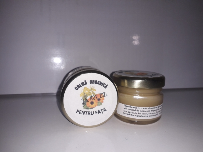 Cremă organică pentru față