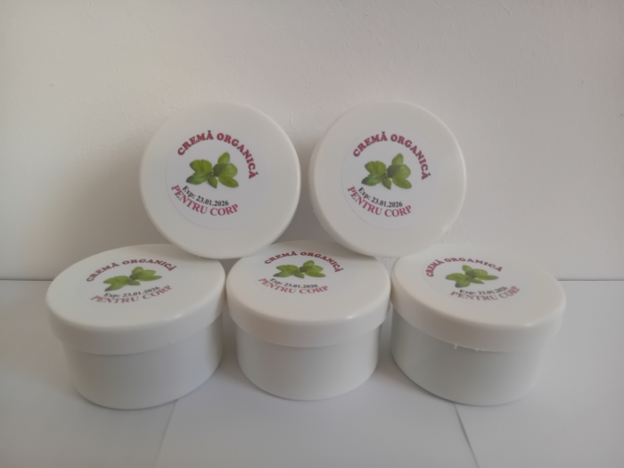 Cremă organică pentru corp